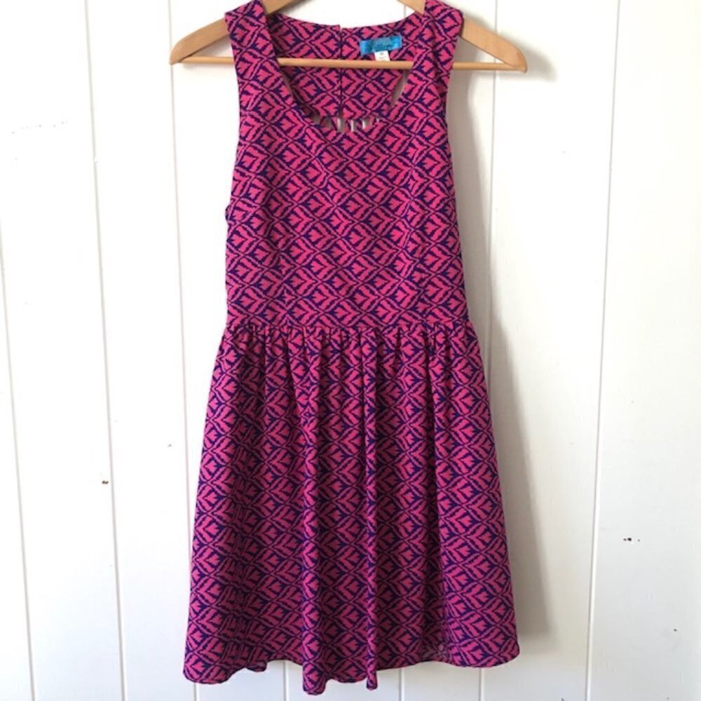 Buttons Womens Pink & Blue Dress w/Back Cut-out Medium